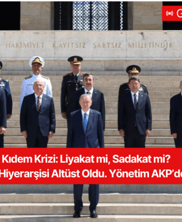 Kırmızı ve Beyaz Minimalist Canlı Haber Manşeti Youtube Küçük Resmi (Web sitesi)